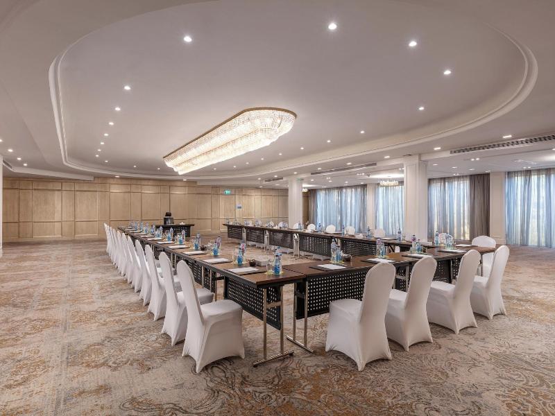 Holiday Inn Hotel Suites Cairo Maadi By Ihg image