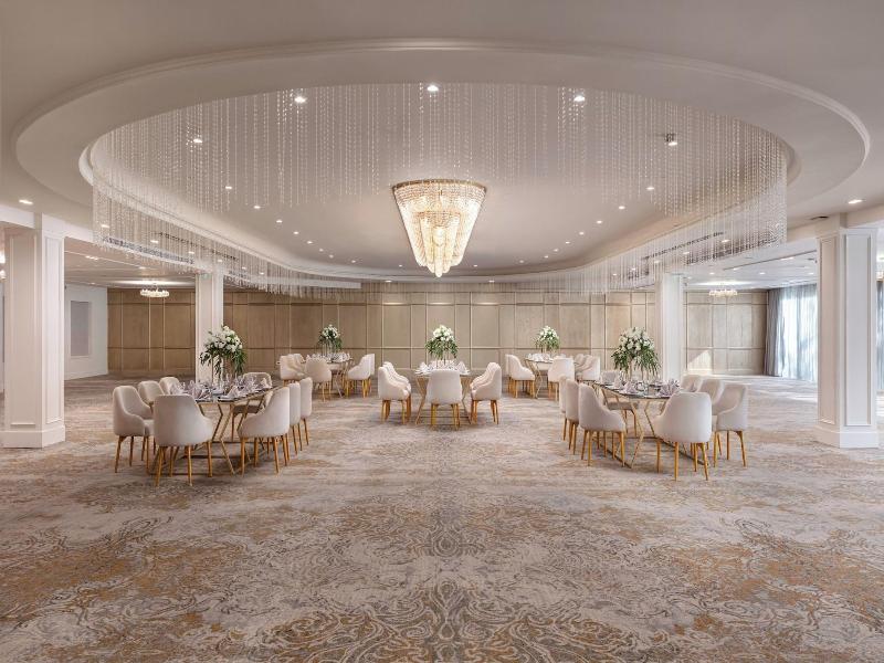 Holiday Inn Hotel Suites Cairo Maadi By Ihg image