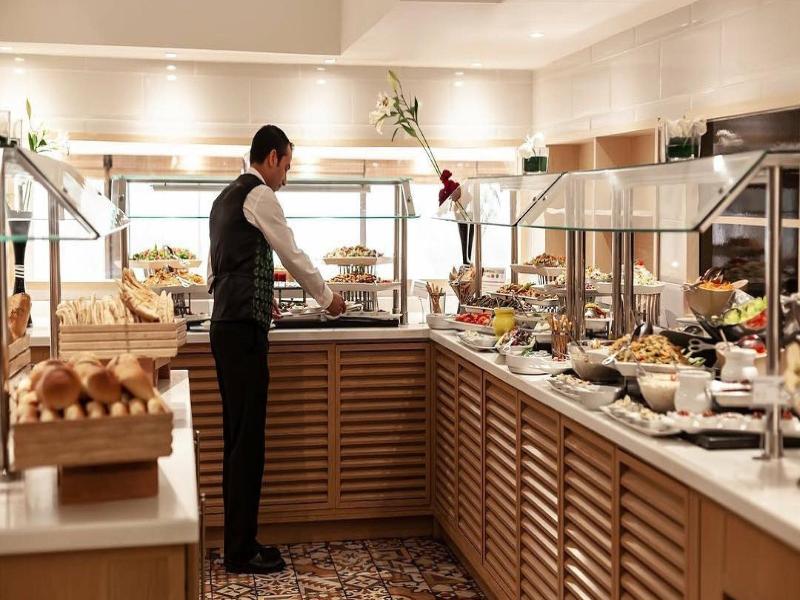 Holiday Inn Hotel Suites Cairo Maadi By Ihg image