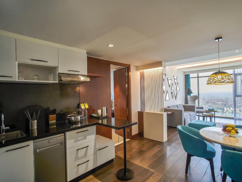 Holiday Inn Hotel Suites Cairo Maadi By Ihg image