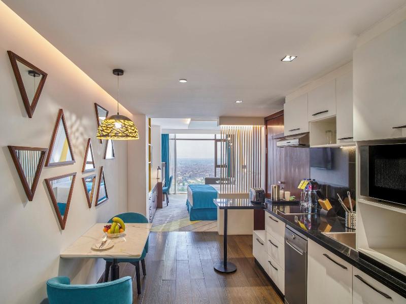 Holiday Inn Hotel Suites Cairo Maadi By Ihg image