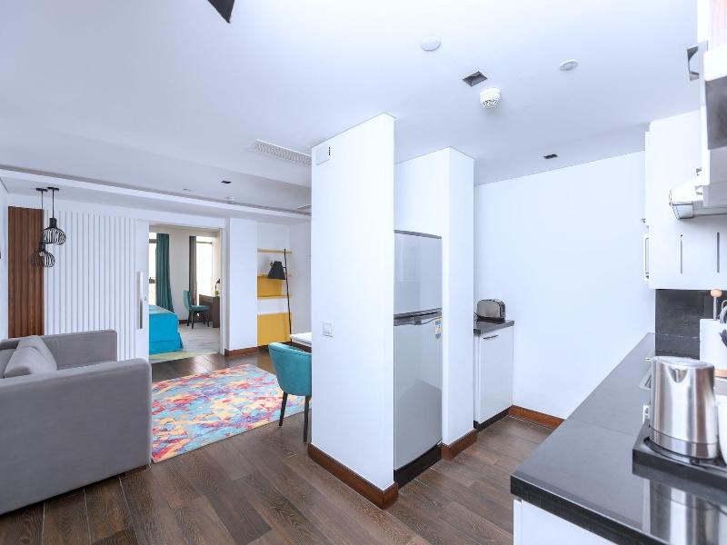 Holiday Inn Hotel Suites Cairo Maadi By Ihg image