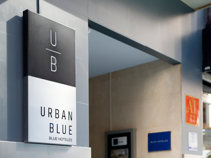 Apartamentos Urban Blue image
