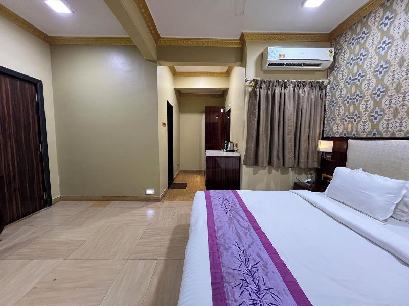 Aayush Resort Karjat image