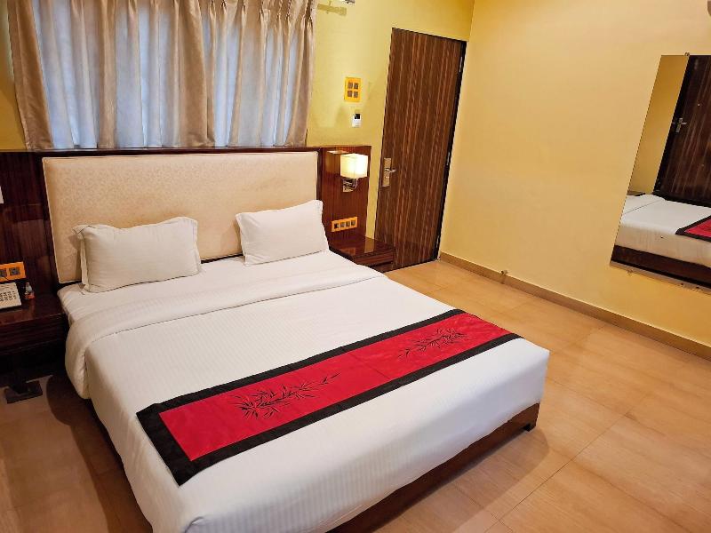 Aayush Resort Karjat image