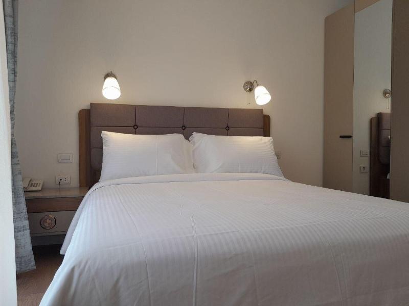 Zemilo Hotel Apartment image