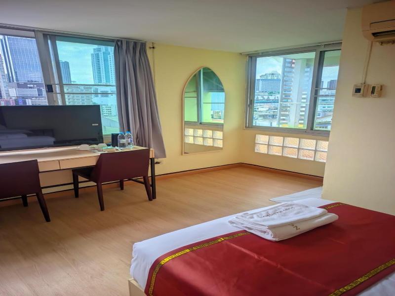 Hotel Soni Mansion Pratunam image