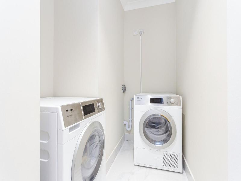Cleveland Residences Farringdon image