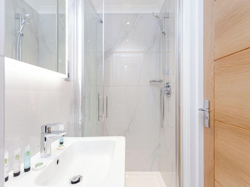 Cleveland Residences Farringdon image