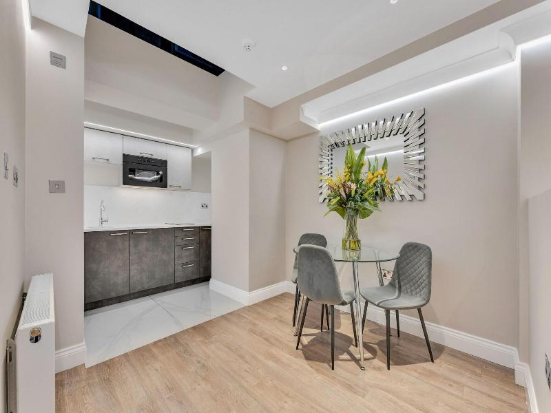 Cleveland Residences Farringdon image