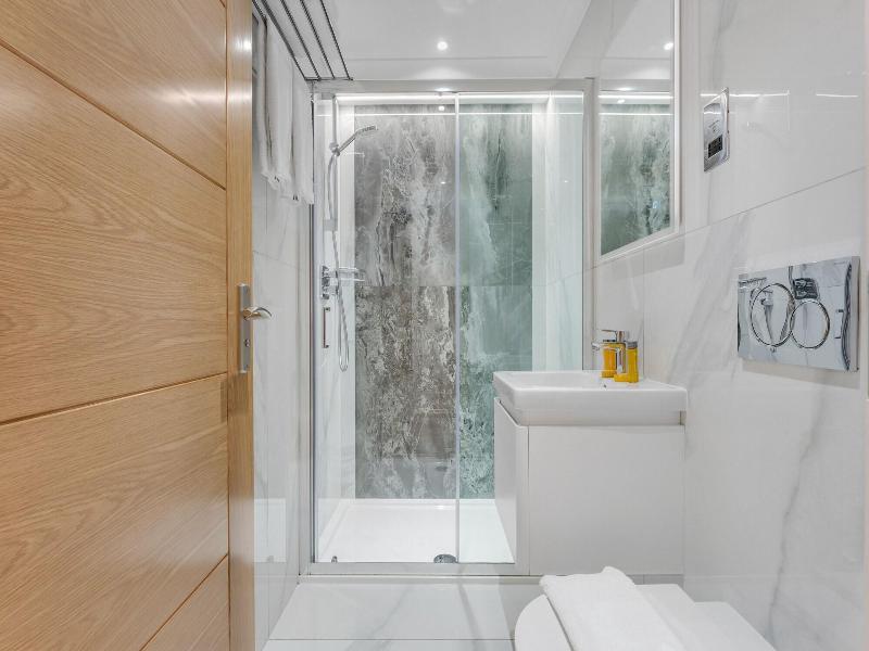 Cleveland Residences Farringdon image