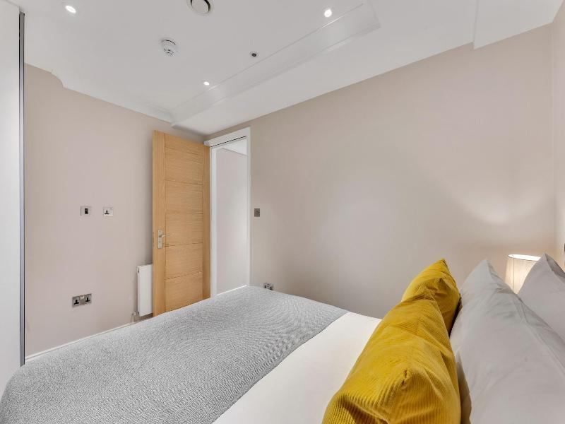 Cleveland Residences Farringdon image