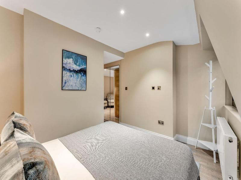 Cleveland Residences Farringdon image