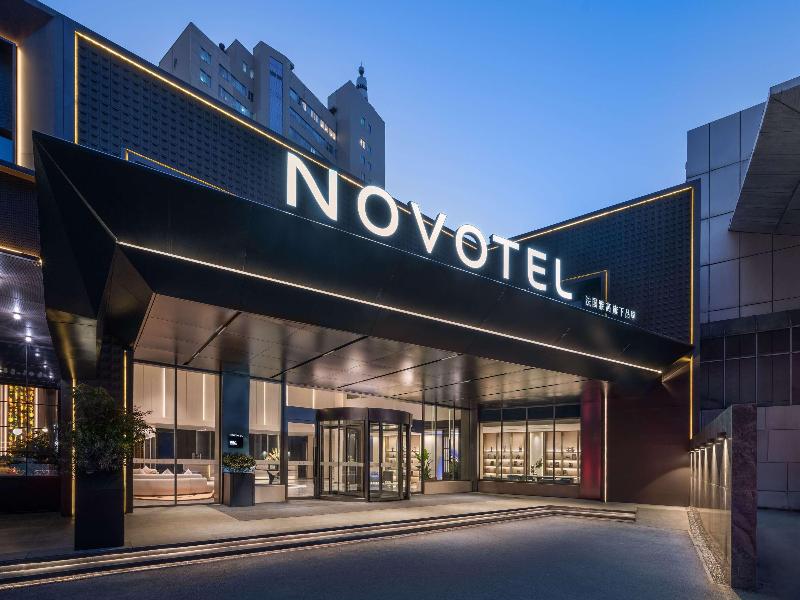Novotel Wuxi Sanyang Plaza image