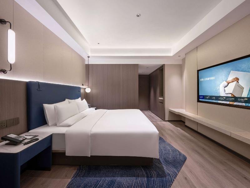 Novotel Wuxi Sanyang Plaza image