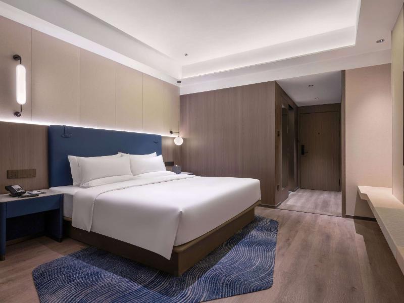 Novotel Wuxi Sanyang Plaza image