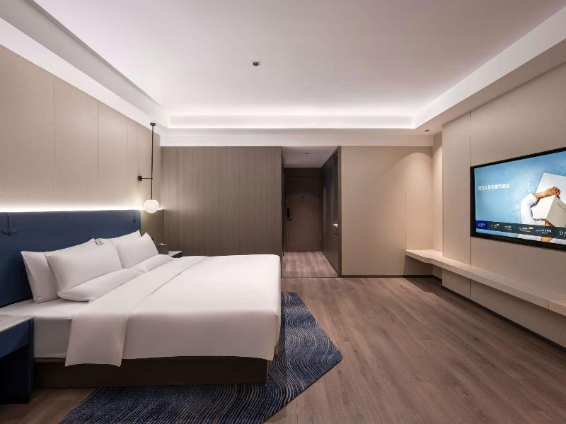 Novotel Wuxi Sanyang Plaza image