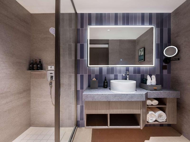 Novotel Wuxi Sanyang Plaza image