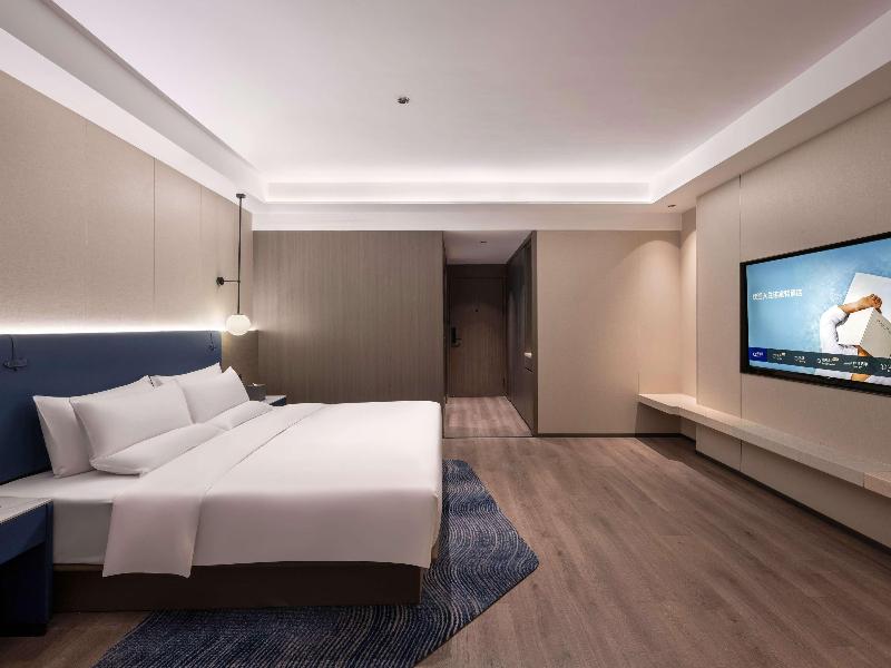 Novotel Wuxi Sanyang Plaza image