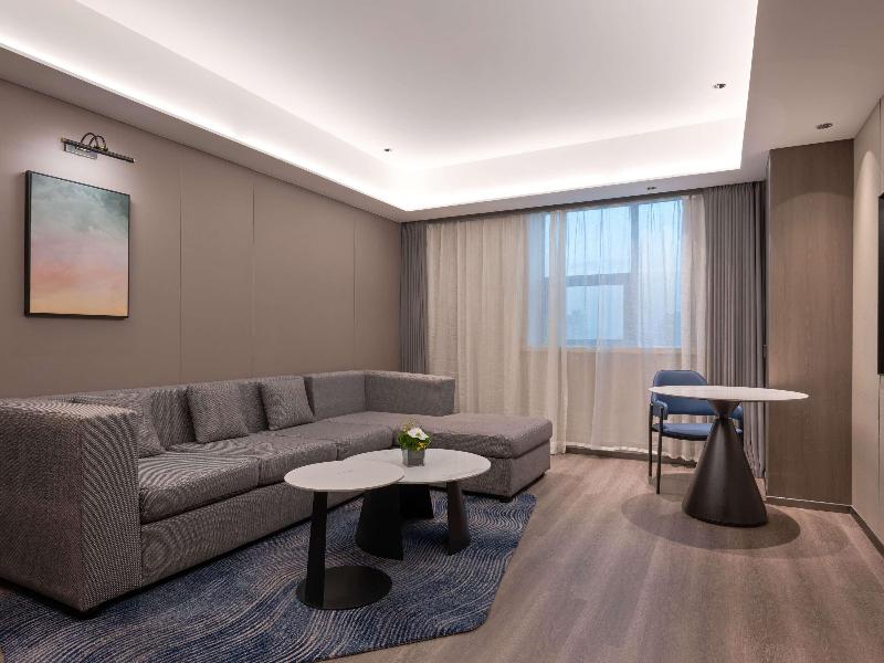 Novotel Wuxi Sanyang Plaza image