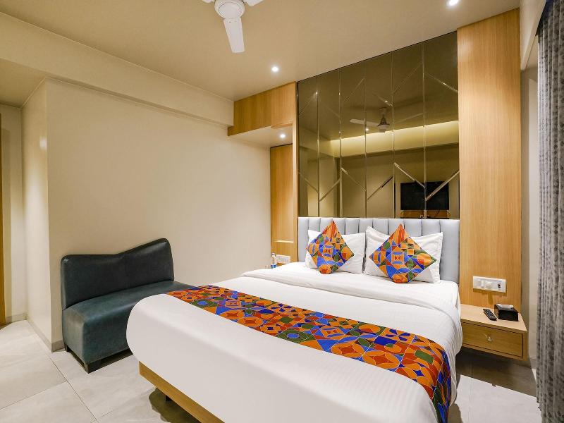 Fabhotel Springs Lodging image