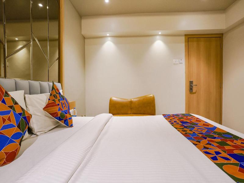Fabhotel Springs Lodging image