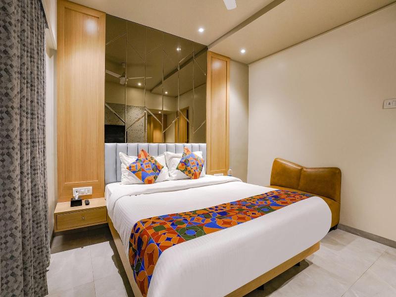 Fabhotel Springs Lodging image