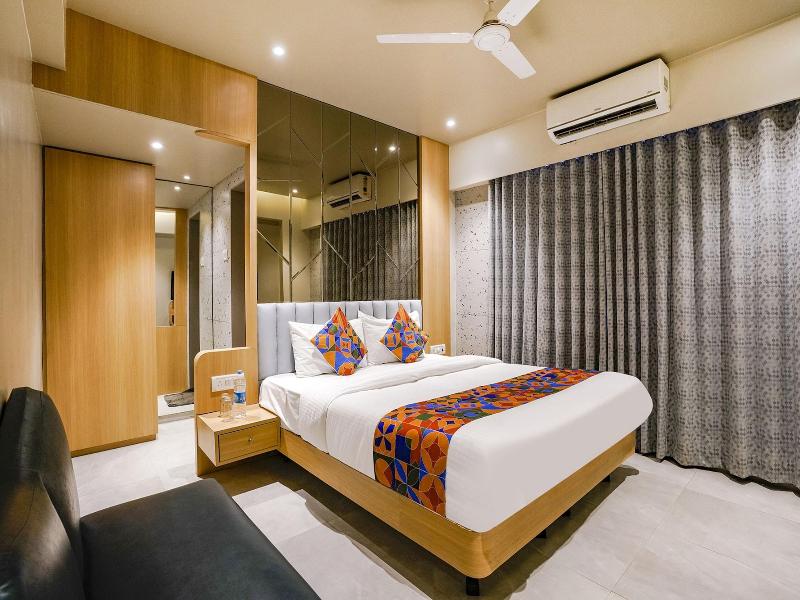 Fabhotel Springs Lodging image