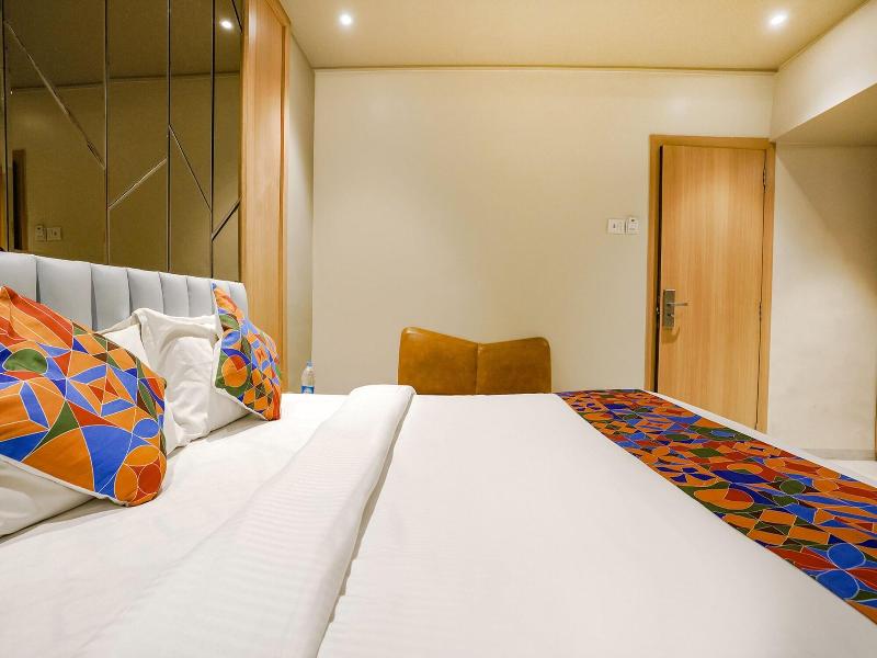 Fabhotel Springs Lodging image