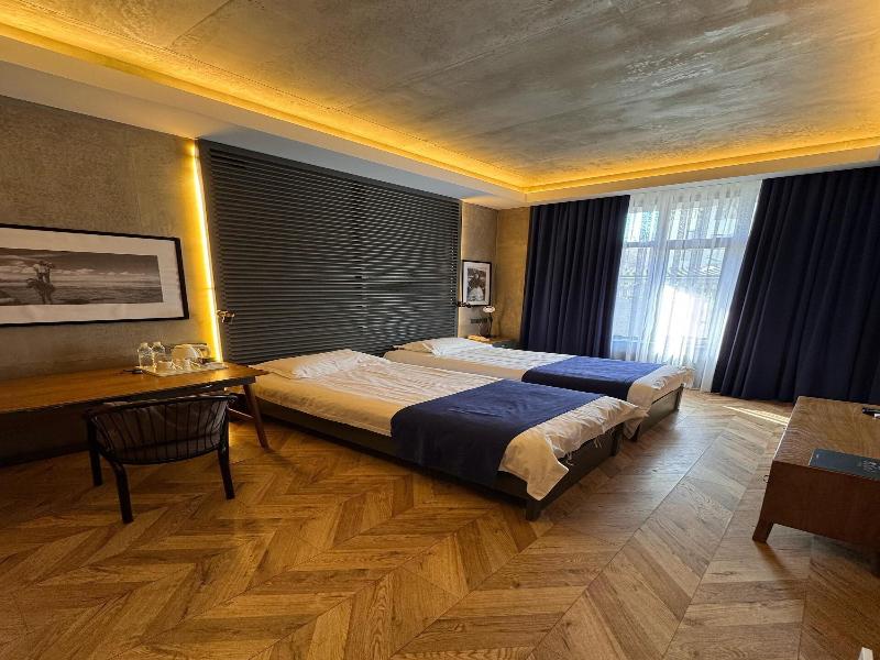 Bugu Hotel image