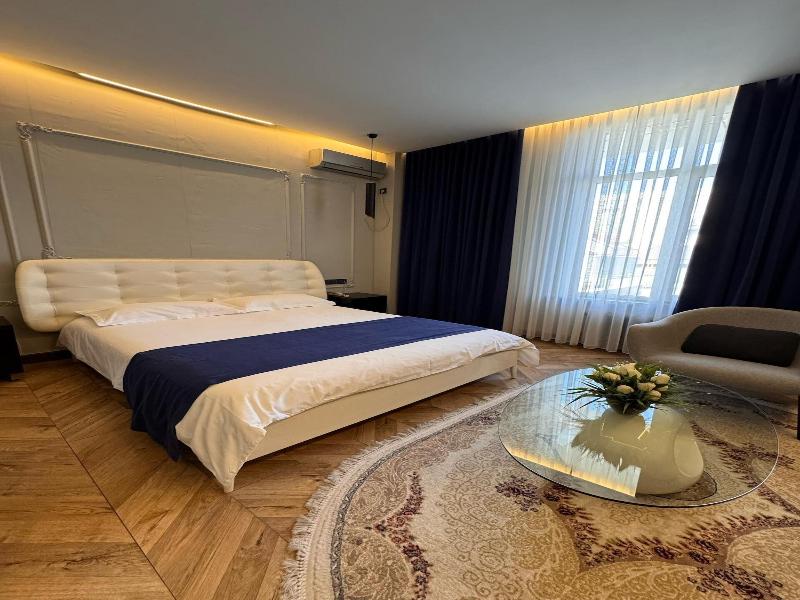 Bugu Hotel image