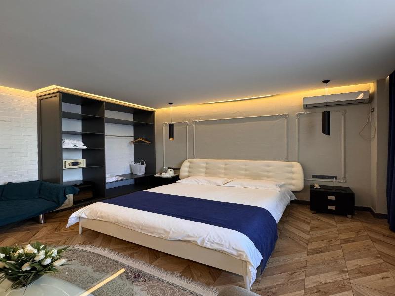 Bugu Hotel image