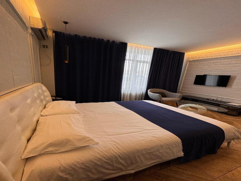 Bugu Hotel image