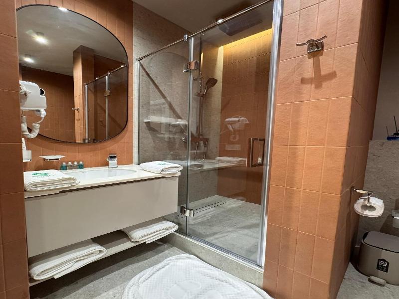 Bugu Hotel image
