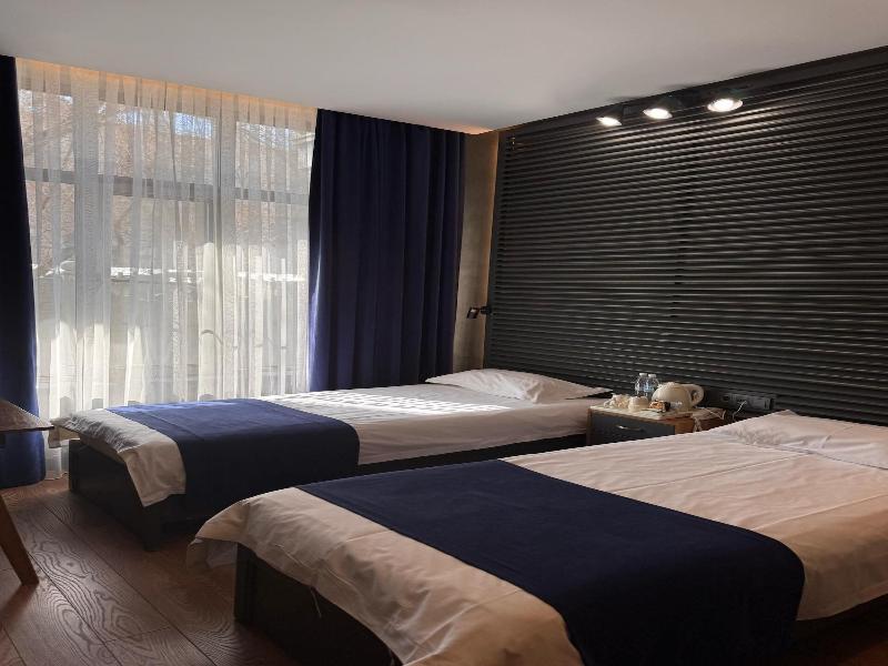 Bugu Hotel image