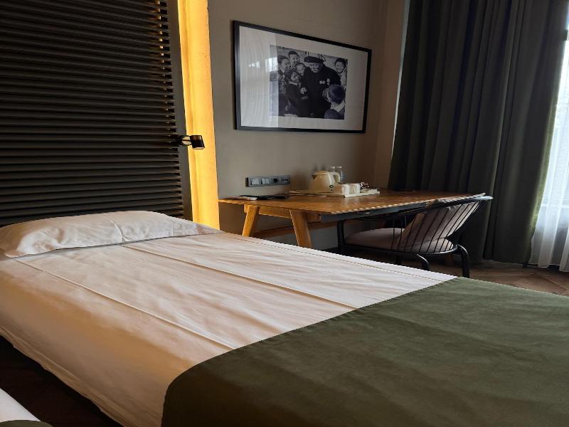 Bugu Hotel image