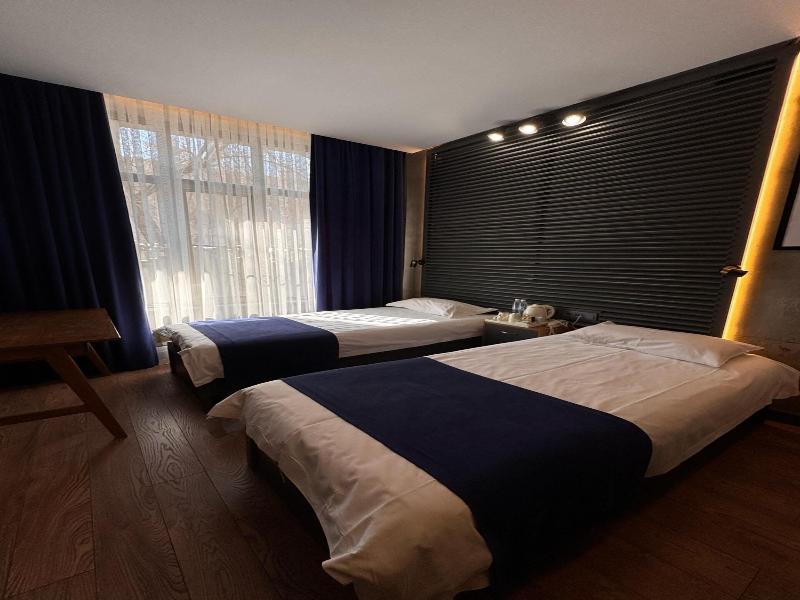 Bugu Hotel image
