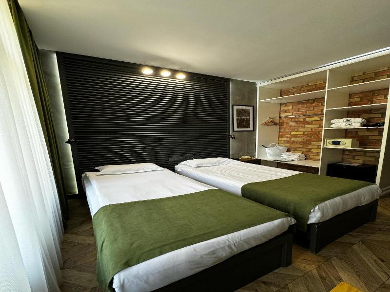 Bugu Hotel image