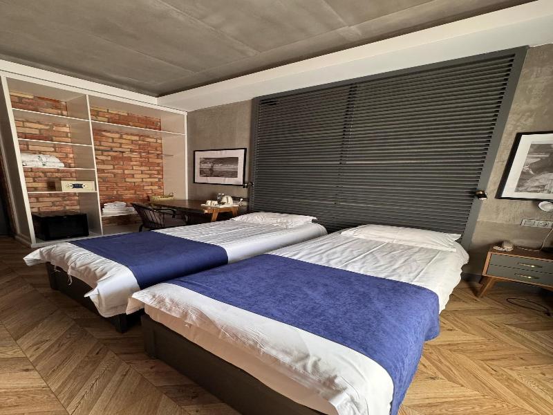 Bugu Hotel image