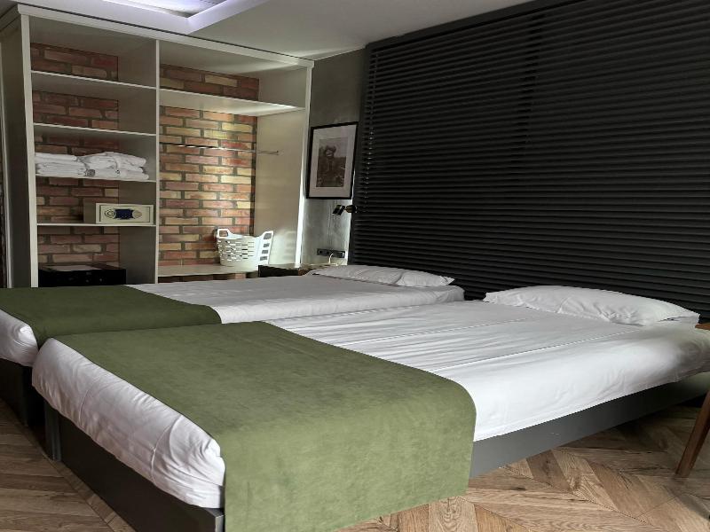 Bugu Hotel image