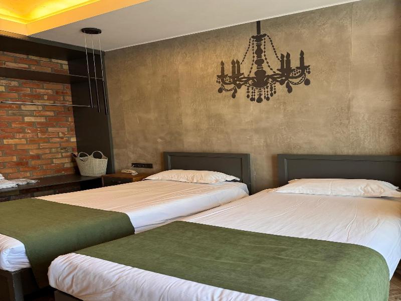 Bugu Hotel image