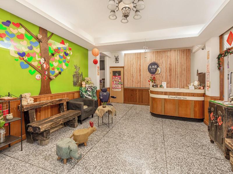 Forever Happiness Hostel image