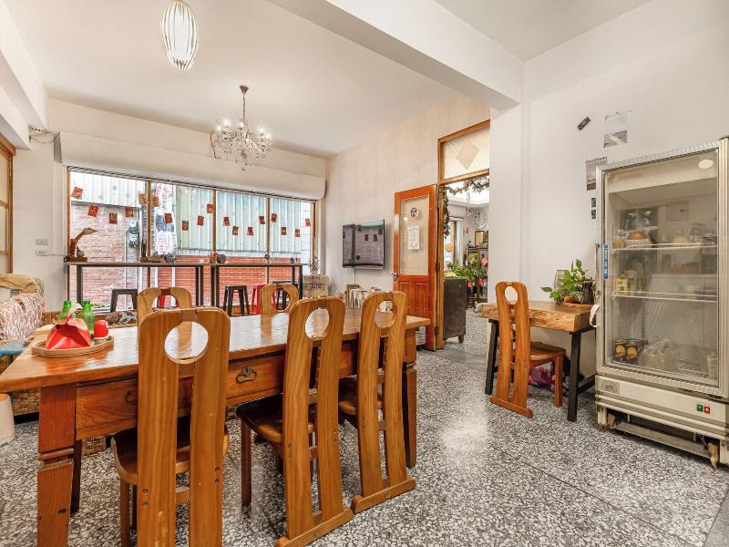 Forever Happiness Hostel image