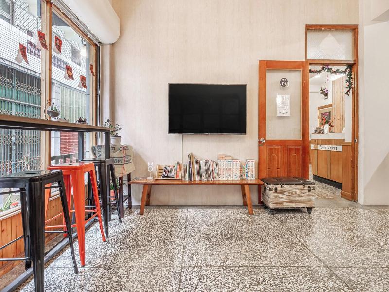 Forever Happiness Hostel image