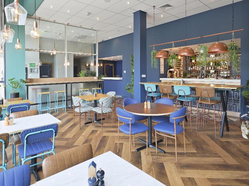 Travelodge Hatfield Central image
