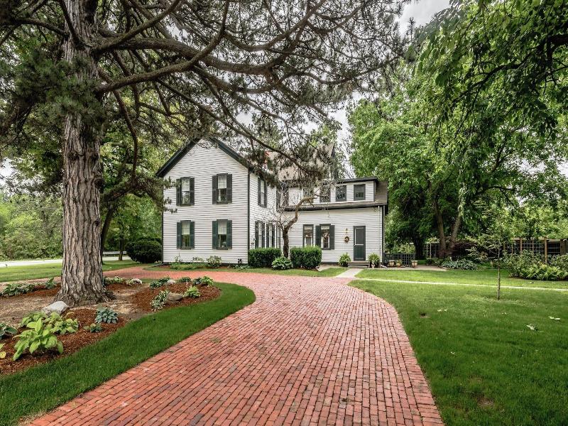 Woodbourne Inn image