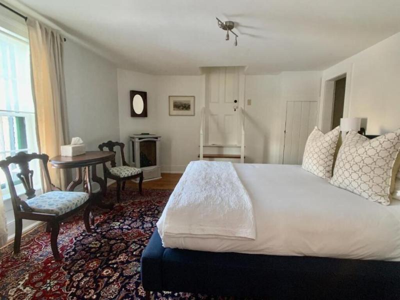 Woodbourne Inn image