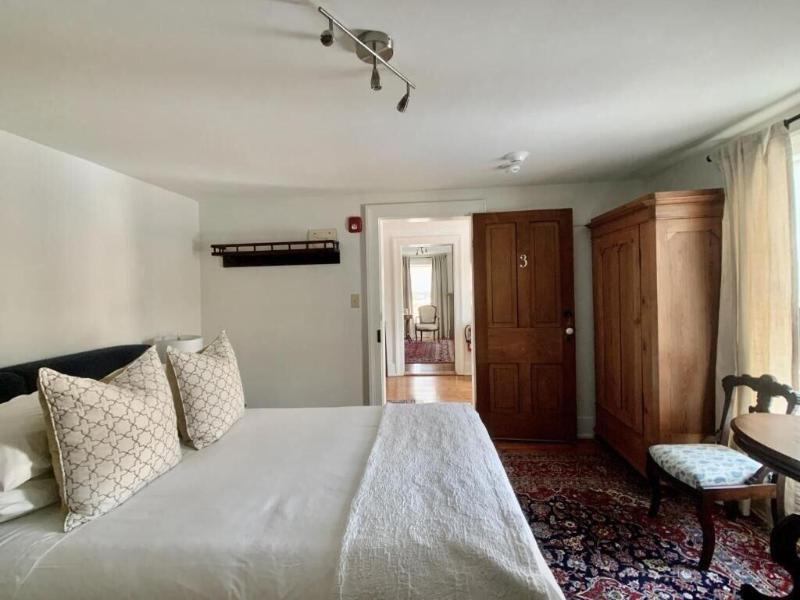 Woodbourne Inn image