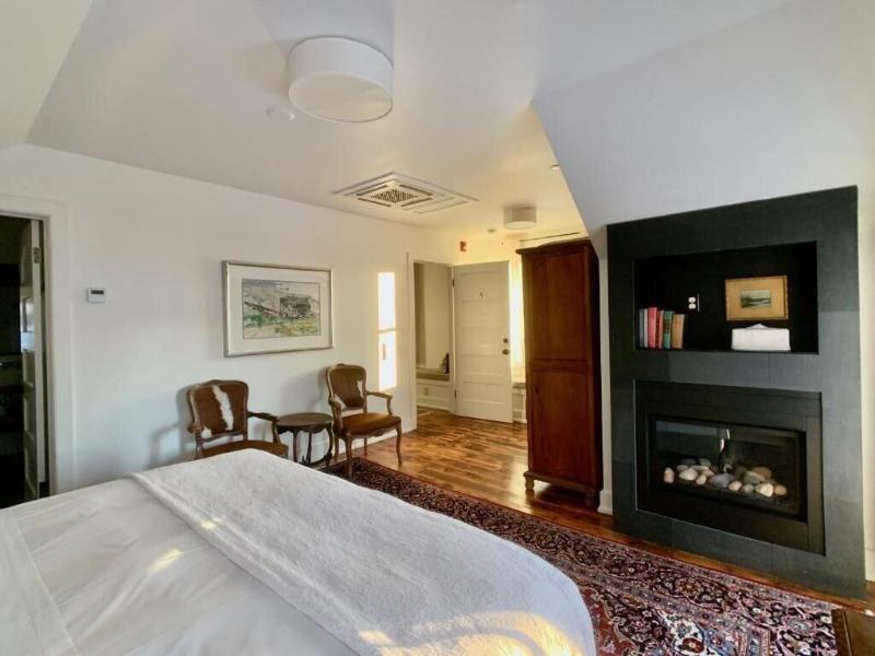 Woodbourne Inn image