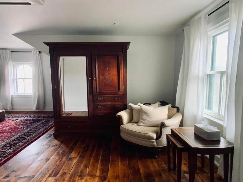Woodbourne Inn image
